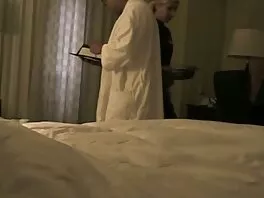Цици и задник видео (Али Джеймс) porno jensko praznene